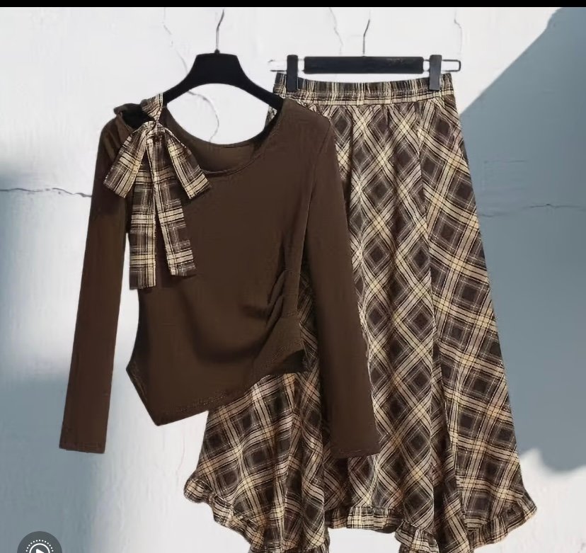 Shoulder long sleeve top and skirt