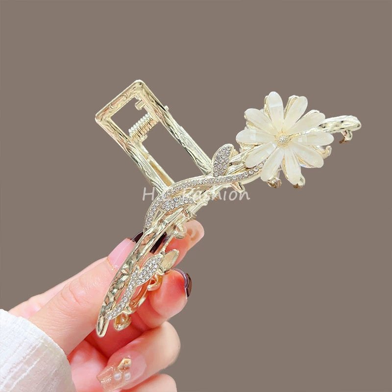 Elegant Flower Claw Clip - Pearl & Rhinestone Hair Clamp