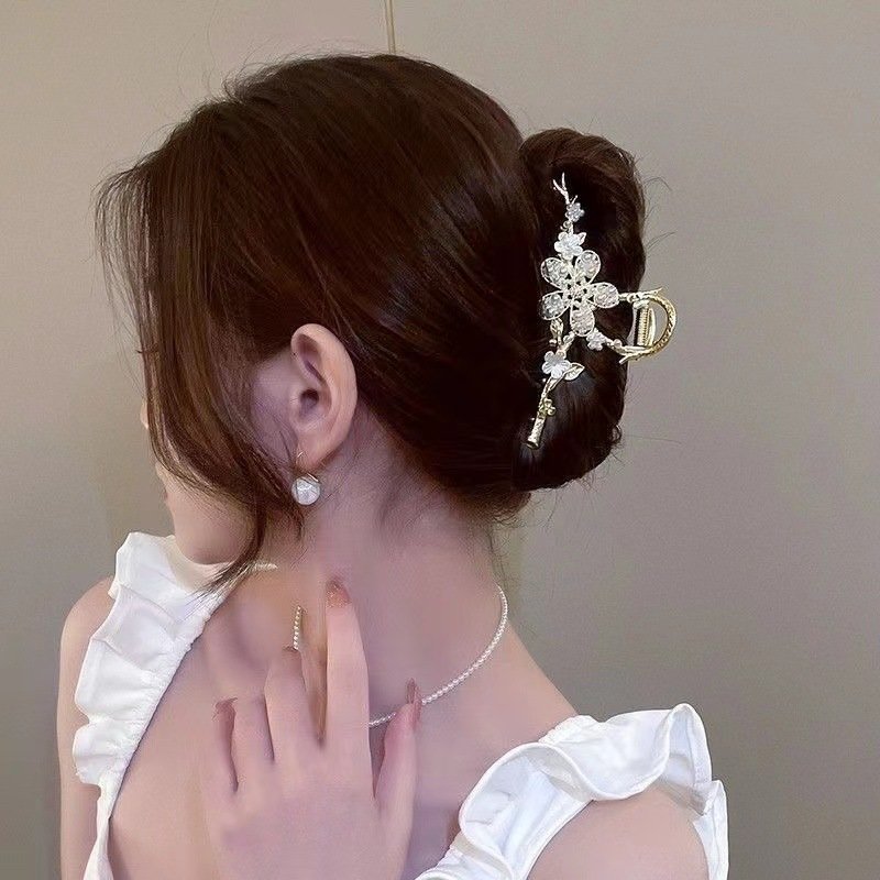 Elegant Flower Claw Clip - Pearl & Rhinestone Hair Clamp